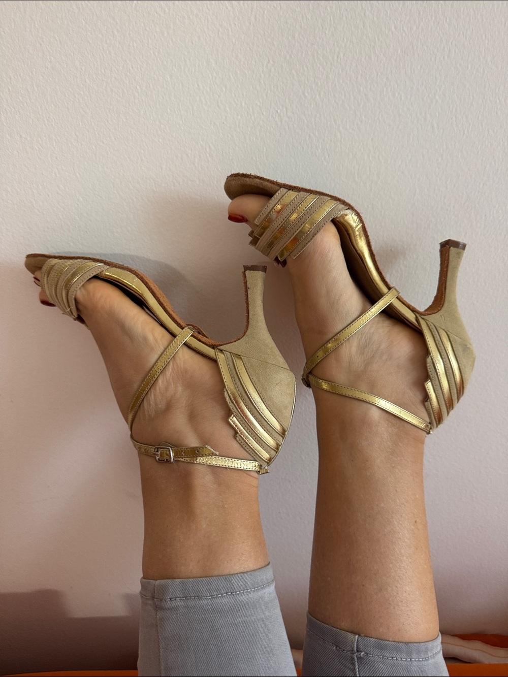 Stylish Two Tone Gold, Salsa Very Fine Dance Shoes,Gold  and Beige, T1HD size 8